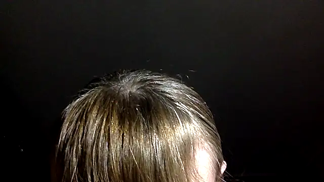 Snapshot of KlavdiaPetrivna chatting on November 2025 08:30:02 PM KlavdiaPetrivna online show from November 2025 08:30:02 PM