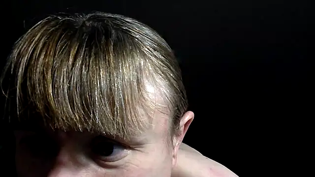 Snapshot of KlavdiaPetrivna chatting on November 2025 07:24:02 PM KlavdiaPetrivna online show from November 2025 07:24:02 PM