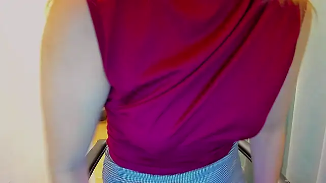 Snapshot of realfairy chatting on October 2025 08:20:01 PM realfairy online show from October 2025 08:20:01 PM