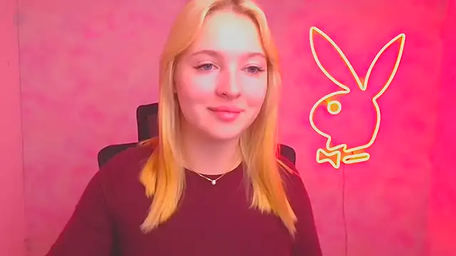 Snapshot of Milka_kiss_ chatting on October 2025 11:33:02 AM Milka kiss online show from October 2025 11:33:02 AM