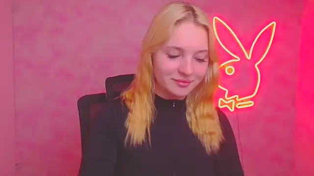 Snapshot of Milka_kiss_ chatting on October 2025 05:52:01 AM Milka kiss online show from October 2025 05:52:01 AM