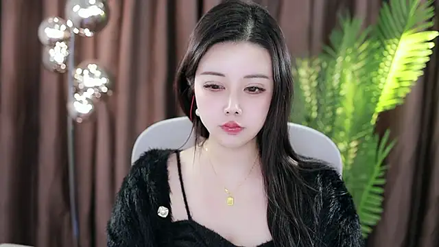 Qiaoqiao  online show from January 2025 05:36:02 AM