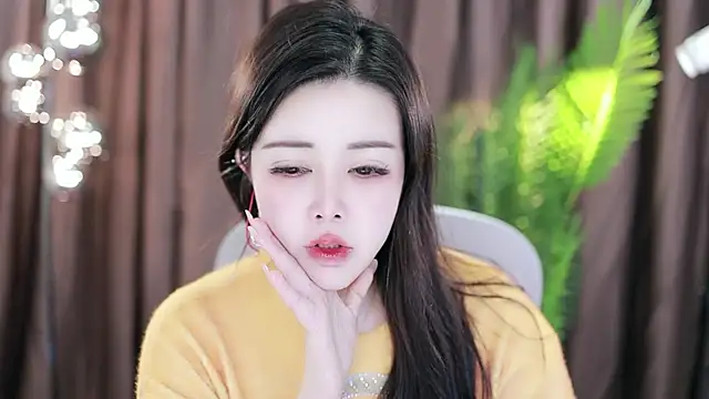 Qiaoqiao  online show from January 2025 07:50:01 AM