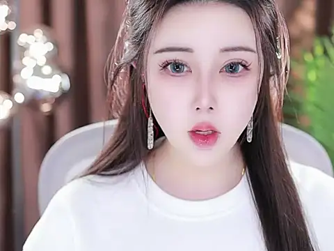 Qiaoqiao  online show from March 2025 04:14:01 PM