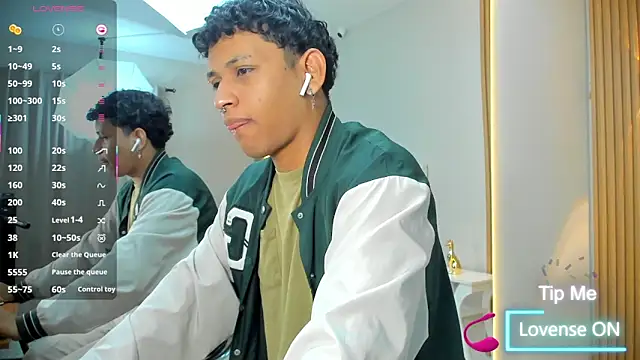 Snapshot of axel_ps chatting on September 2025 03:21:01 AM axel ps online show from September 2025 03:21:01 AM