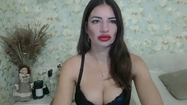 Snapshot of KikoBirds29 chatting on October 2025 04:34:01 AM KikoBirds29 online show from October 2025 04:34:01 AM