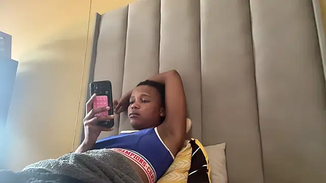 SexyZeeee online show from September 2025 01:55:02 PM