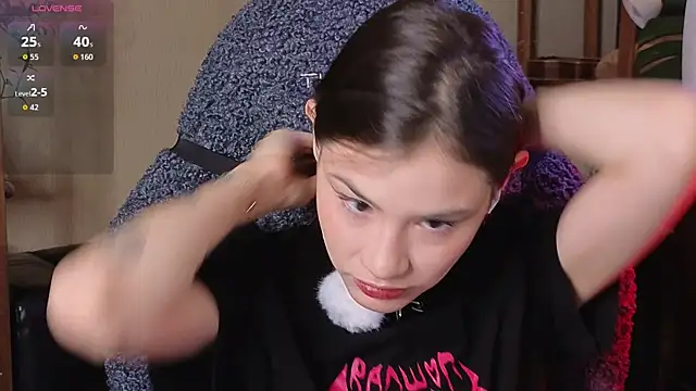 alicekiit online show from October 2025 03:56:02 AM