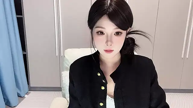 Q-ing online show from October 2025 01:11:01 PM