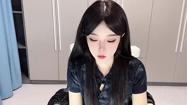 Q-ing online show from October 2025 04:08:01 PM