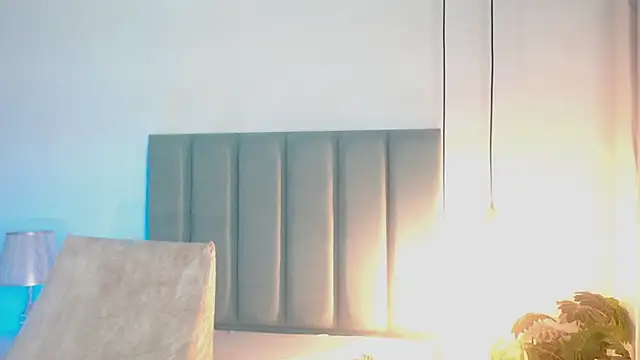 SabrinaWarrenn online show from December 2024 06:15:01 PM