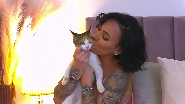 TheaNoire online show from January 2025 09:34:01 PM