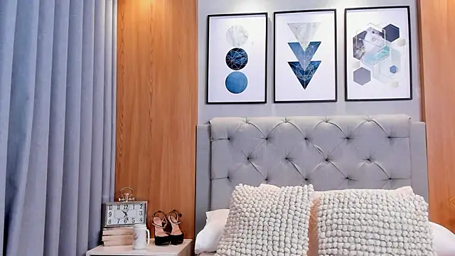 lennabell online show from October 2025 04:31:01 PM