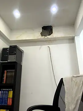 Snapshot of _tony8 chatting on November 2025 04:03:01 PM tony8 online show from November 2025 04:03:01 PM