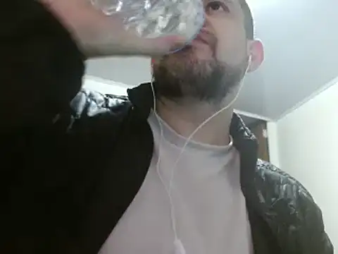 camiloking1720 online show from February 2025 10:31:01 PM