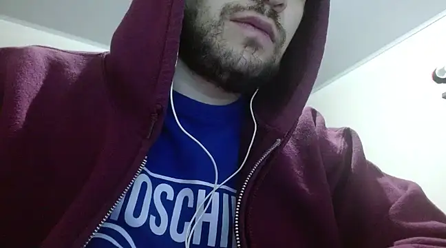 camiloking1720 online show from March 2025 04:28:01 AM