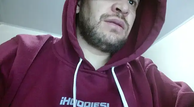 camiloking1720 online show from March 2025 11:05:01 PM