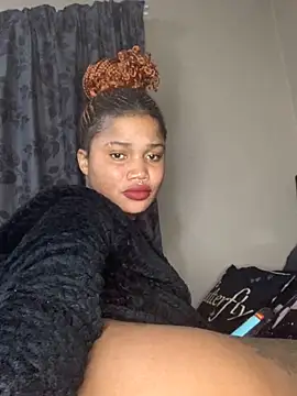 Snapshot of cardibabe chatting on October 2025 10:18:01 PM cardibabe online show from October 2025 10:18:01 PM