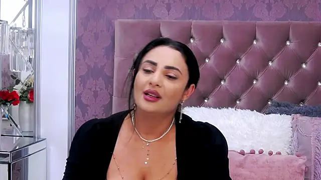 MayaJansen online show from December 2024 06:18:02 AM