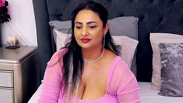 MayaJansen online show from January 2025 05:56:01 AM