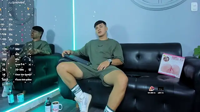 Cristopher strong online show from January 2025 12:53:01 PM