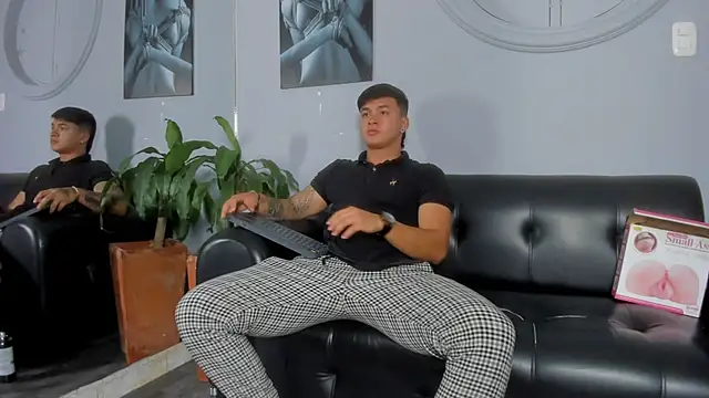 Cristopher strong online show from February 2025 10:54:01 AM