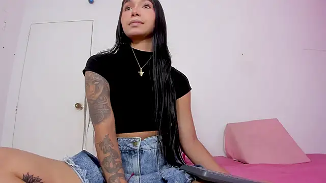 antonella bonne online show from January 2025 07:24:01 PM