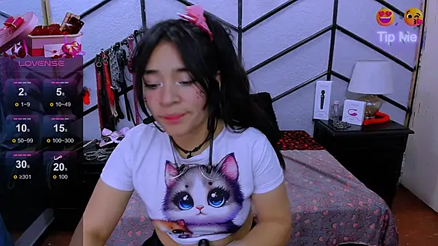 AlanaLuck online show from February 2025 09:58:01 PM