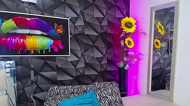 Demitryo online show from February 2025 07:18:02 AM