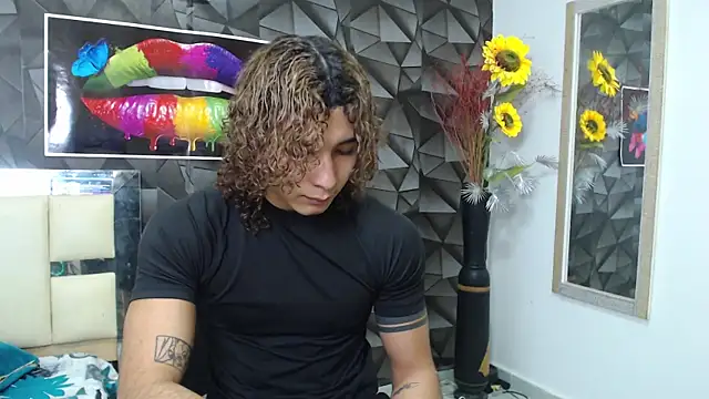 Demitryo online show from March 2025 02:10:01 AM