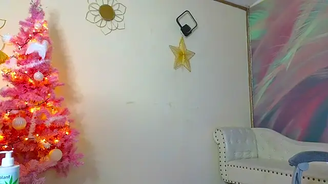 ollyviia online show from December 2024 08:47:02 PM