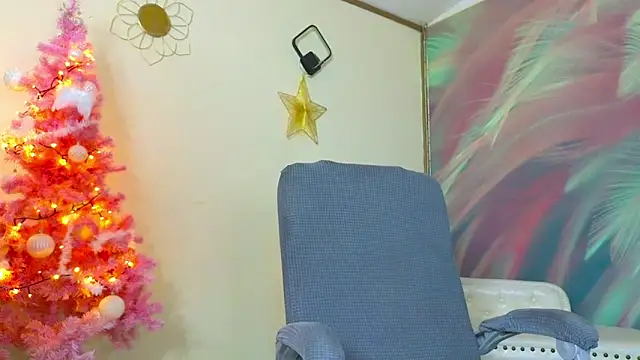 ollyviia online show from January 2025 08:11:02 PM