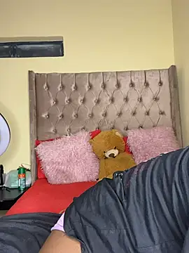 DarkBerry87 online show from February 2025 06:47:02 PM