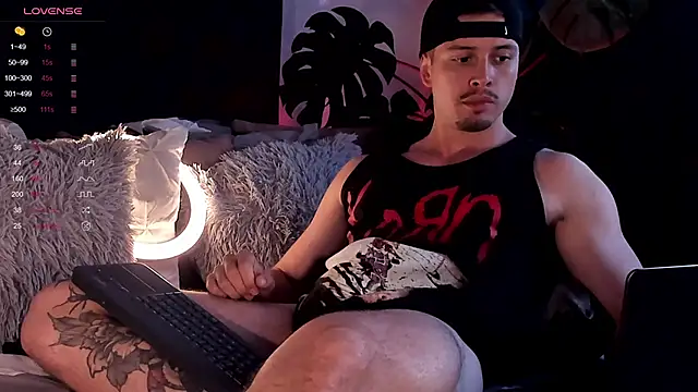 Snapshot of ADAM_BOUTON_ chatting on December 2024 09:47:02 PM ADAM BOUTON online show from December 2024 09:47:02 PM