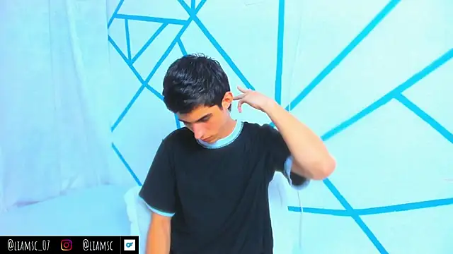 Snapshot of liam_scott77 chatting on October 2025 12:28:02 AM liam scott77 online show from October 2025 12:28:02 AM