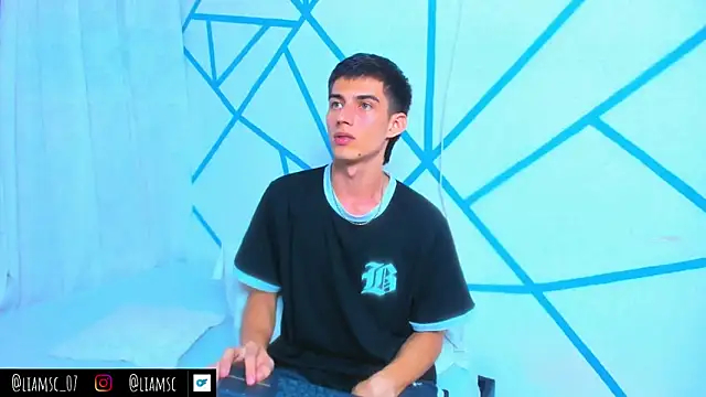 Snapshot of liam_scott77 chatting on October 2025 07:12:02 PM liam scott77 online show from October 2025 07:12:02 PM