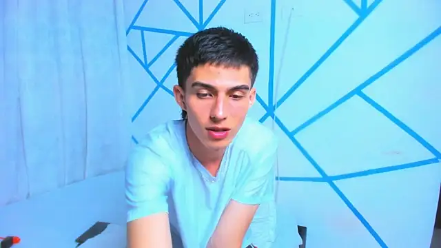 Snapshot of liam_scott77 chatting on November 2025 01:08:01 AM liam scott77 online show from November 2025 01:08:01 AM