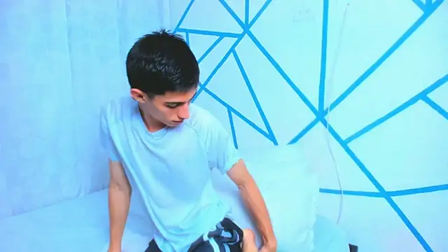 Snapshot of liam_scott77 chatting on November 2025 01:49:02 AM liam scott77 online show from November 2025 01:49:02 AM