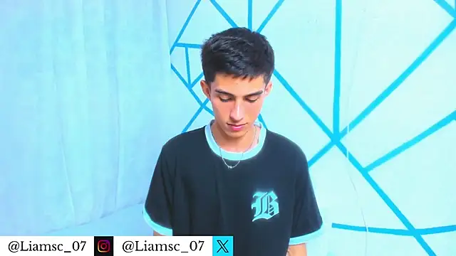 Snapshot of liam_scott77 chatting on November 2025 10:10:02 PM liam scott77 online show from November 2025 10:10:02 PM