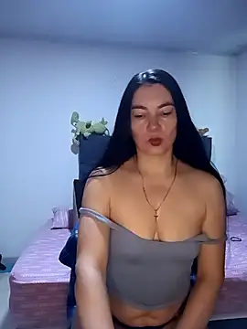 renata hot1 online show from September 2025 11:48:01 AM