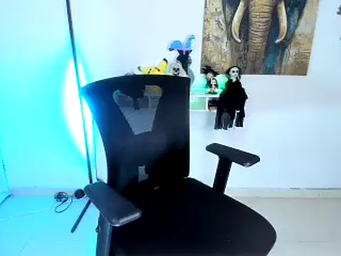 Snapshot of nairobbits chatting on October 2025 02:22:02 AM nairobbits online show from October 2025 02:22:02 AM