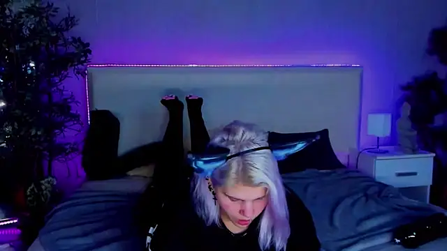 JoannLowe online show from December 2024 01:37:02 AM