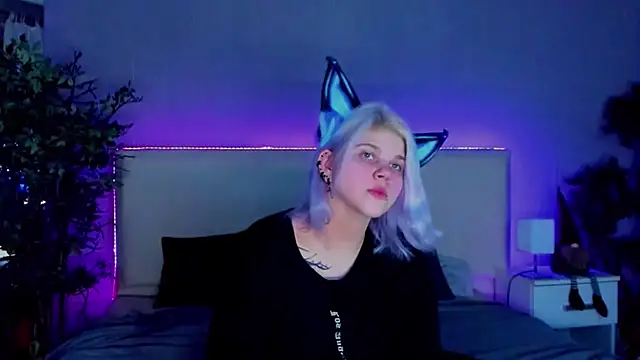 JoannLowe online show from December 2024 08:58:02 PM