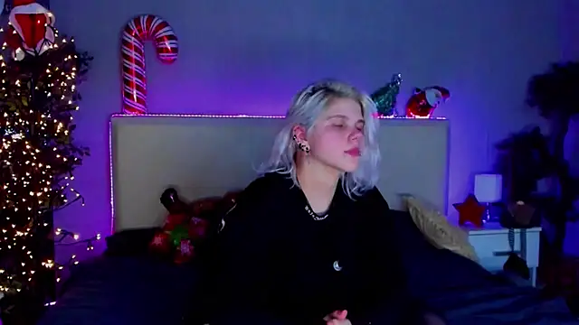 JoannLowe online show from December 2024 12:00:01 AM