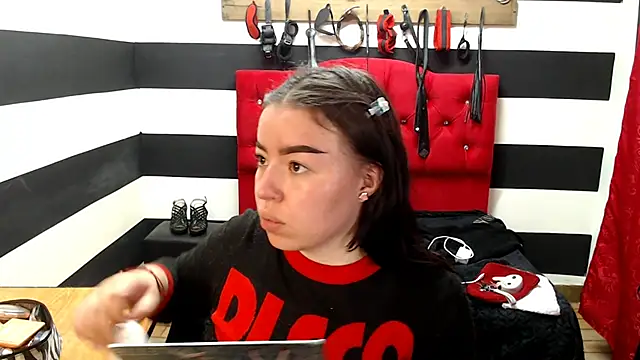 Marian Ran online show from February 2025 04:00:02 AM