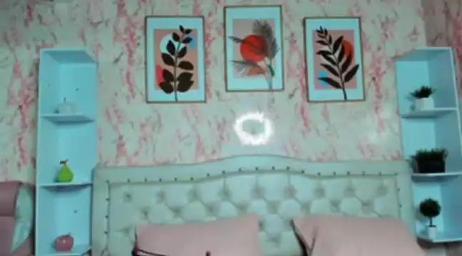 VICTORIA HOUSTON online show from February 2025 02:09:02 AM