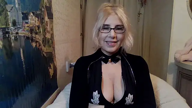sweet raspberry online show from January 2025 03:21:01 PM