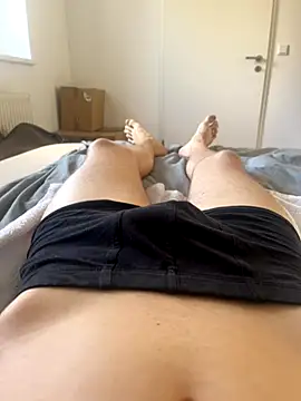 Snapshot of Nio-5 chatting on November 2025 01:02:01 PM Nio-5 online show from November 2025 01:02:01 PM