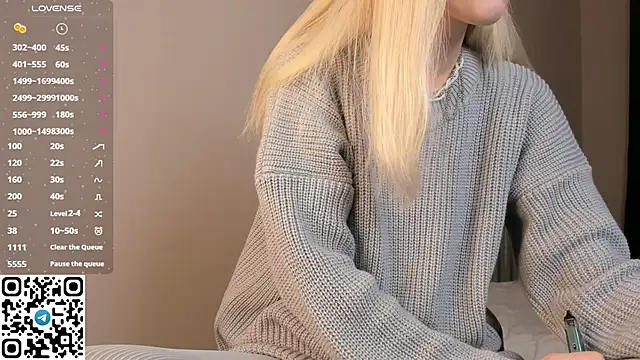 Snapshot of tyty_piupiu chatting on October 2025 06:49:02 PM tyty piupiu online show from October 2025 06:49:02 PM