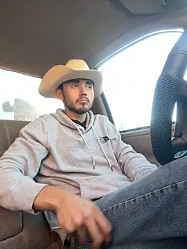 Snapshot of kevinsito1 chatting on November 2025 03:12:02 PM kevinsito1 online show from November 2025 03:12:02 PM